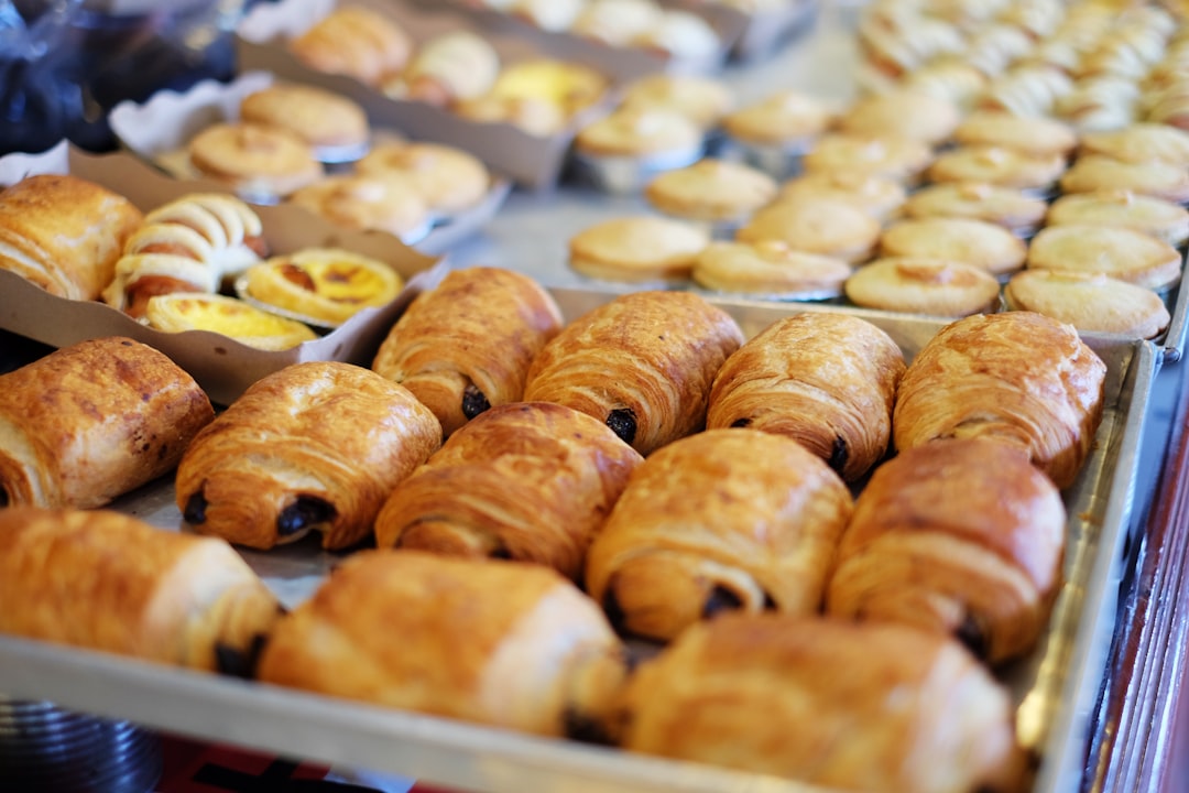 Baked Buns - Crispy meat-filled pastries